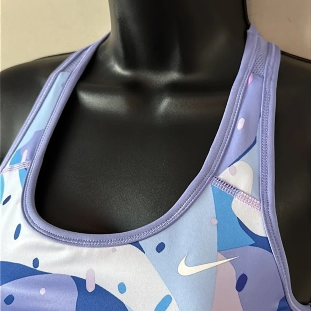 NIKE Girls' Swoosh Camo Print Reversible Sports Bra size Large NWOT